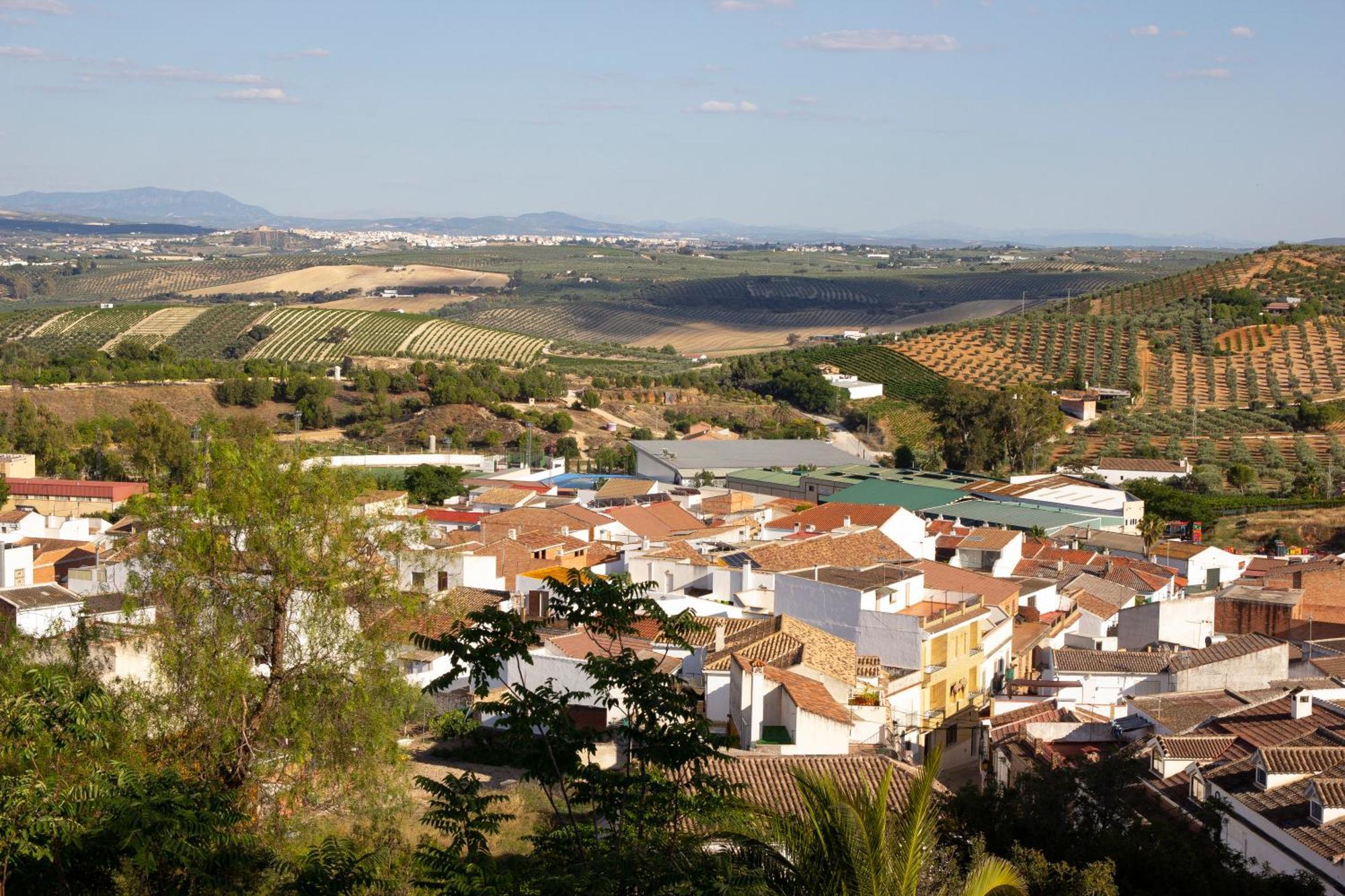 Hostal Restaurante El Cary Montemayor Exterior photo