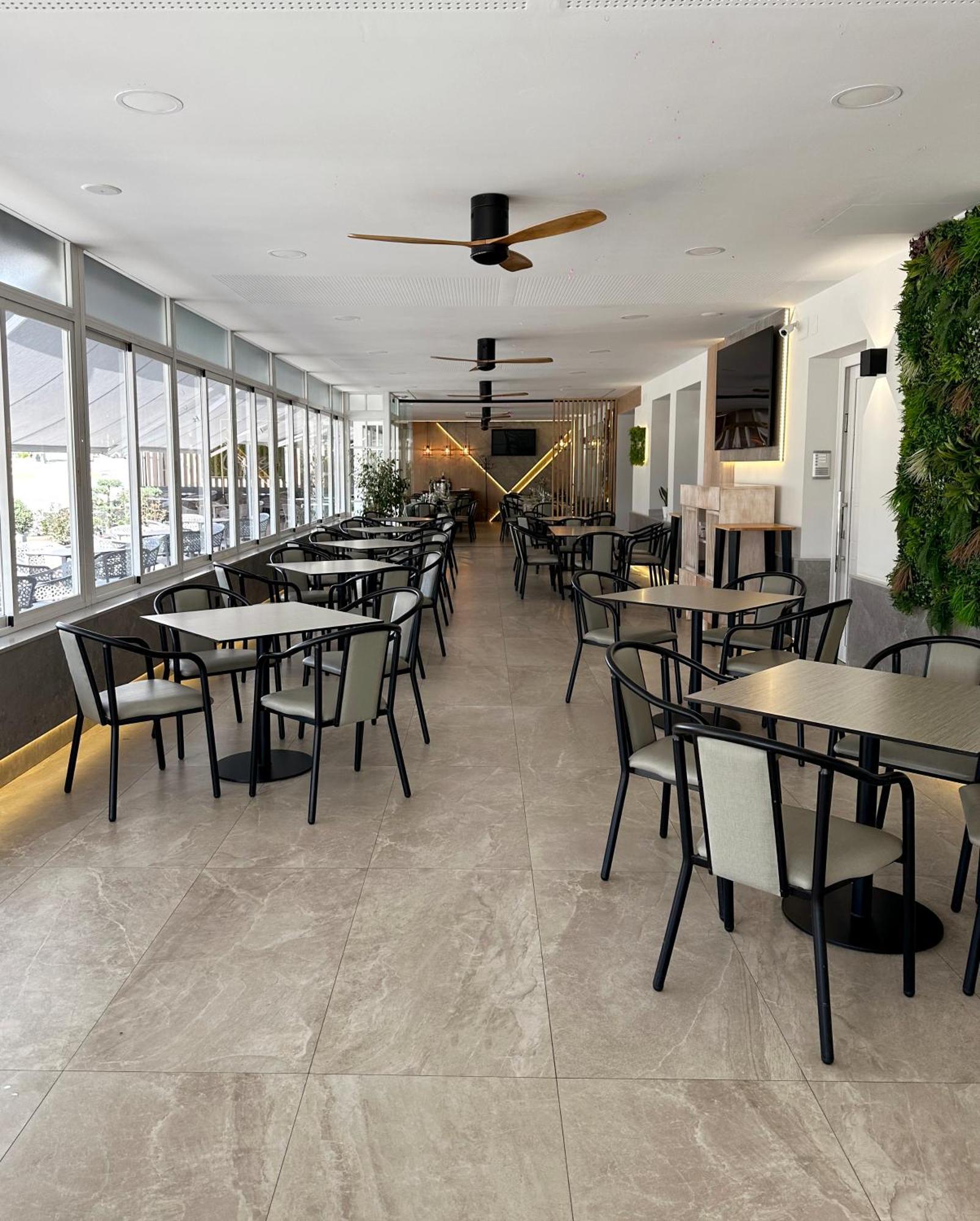 Hostal Restaurante El Cary Montemayor Exterior photo